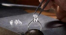 投资界新风向—培育钻石,与天然钻石的差别究竟在哪里?